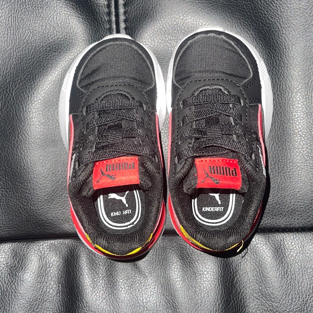 Toddler puma sneakers